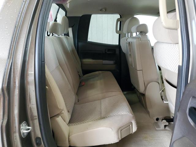 5TFCY5F1XAX010529 - 2010 TOYOTA TUNDRA DOUBLE CAB SR5 TAN photo 10