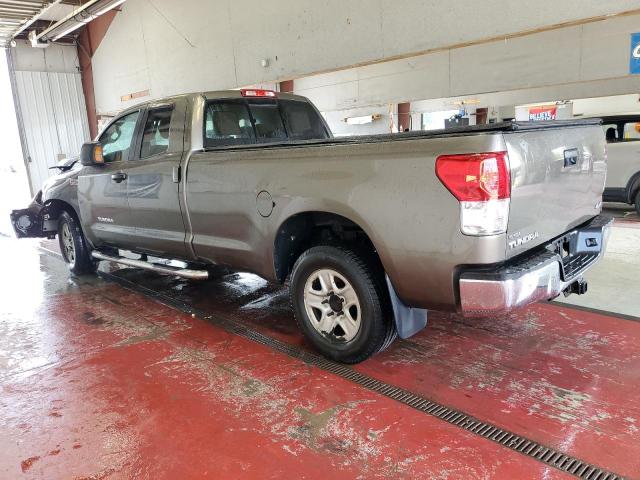 5TFCY5F1XAX010529 - 2010 TOYOTA TUNDRA DOUBLE CAB SR5 TAN photo 2