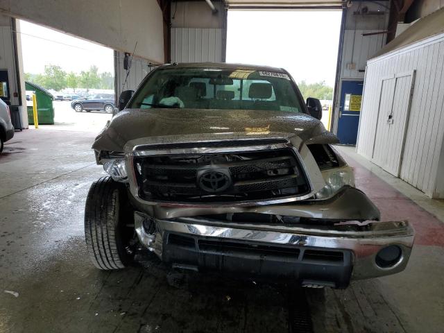 5TFCY5F1XAX010529 - 2010 TOYOTA TUNDRA DOUBLE CAB SR5 TAN photo 5