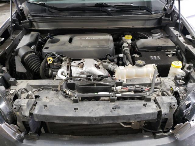 1C4PJMBN7KD182707 - 2019 JEEP CHEROKEE TRAILHAWK SILVER photo 11