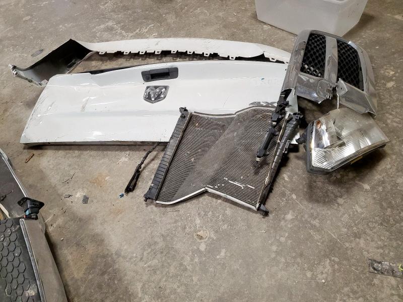 3C6RR7KG7NG428450 - 2022 RAM 1500 CLASSIC TRADESMAN أبيض صورة 12