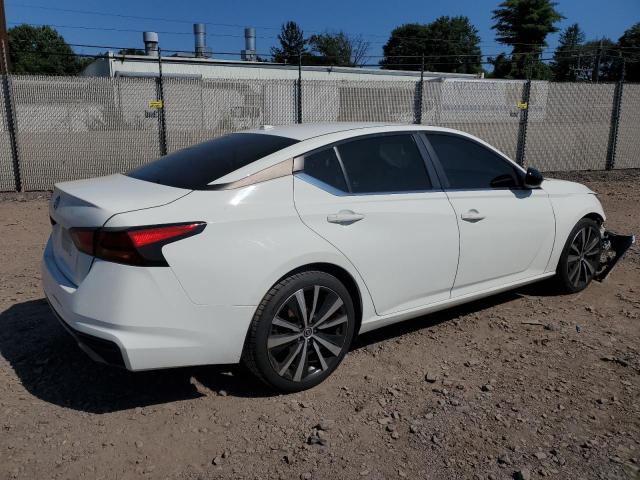 1N4BL4CV1KC188680 - 2019 NISSAN ALTIMA SR Beyaz fotoğraf 3