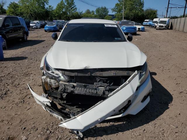 1N4BL4CV1KC188680 - 2019 NISSAN ALTIMA SR Beyaz fotoğraf 5