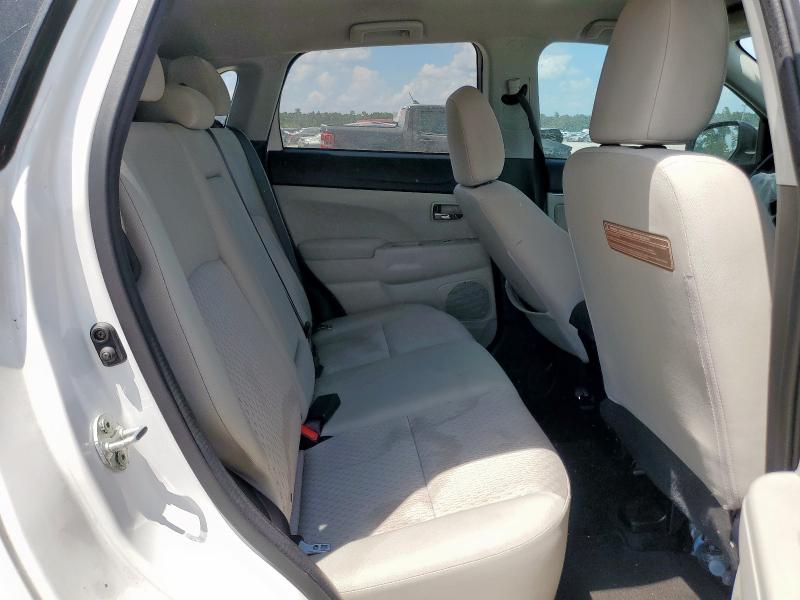 JA4AP3AW0HZ041900 - 2017 MITSUBISHI OUTLANDER ES WHITE photo 11