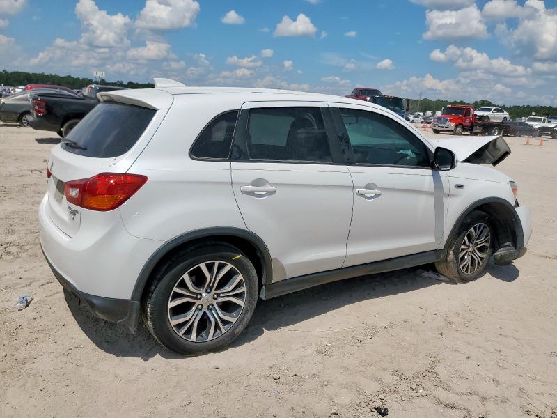 JA4AP3AW0HZ041900 - 2017 MITSUBISHI OUTLANDER ES WHITE photo 3