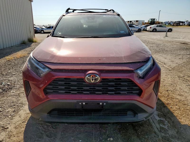 2T3W1RFV5SW369630 - 2025 TOYOTA RAV4 XLE RED photo 5