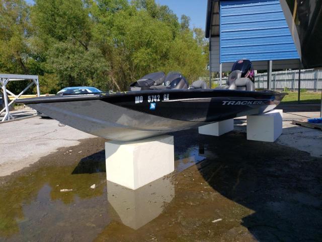 BUJ60803D222 - 2022 TRAC BOAT BLACK photo 2