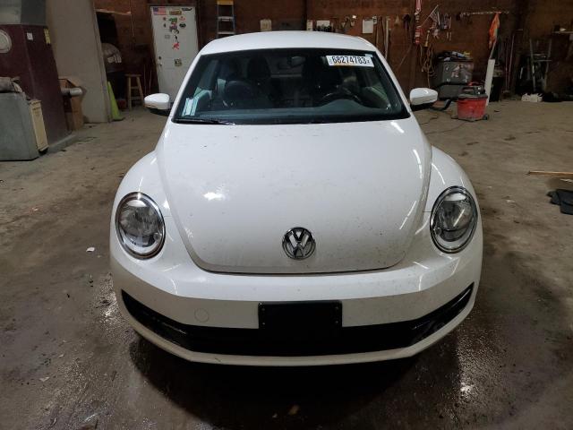 3VWJP7AT1CM606374 - 2012 VOLKSWAGEN BEETLE WHITE photo 5