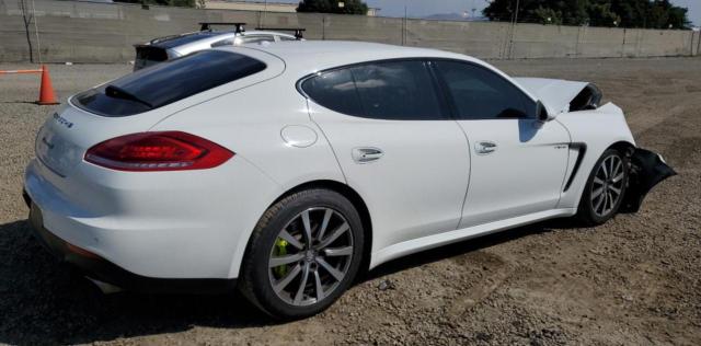 WP0AD2A7XEL044691 - 2014 PORSCHE PANAMERA S HYBRID WHITE photo 3