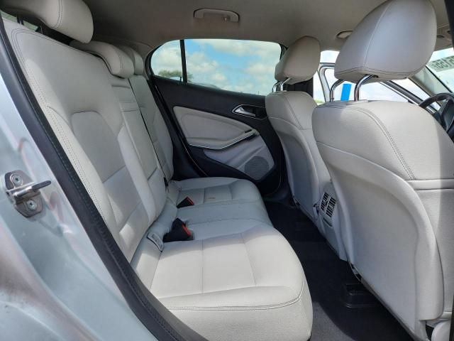 WDCTG4EB4LU023430 - 2020 MERCEDES-BENZ GLA 250 SILVER photo 11