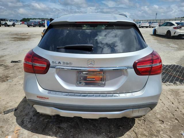 WDCTG4EB4LU023430 - 2020 MERCEDES-BENZ GLA 250 SILVER photo 6