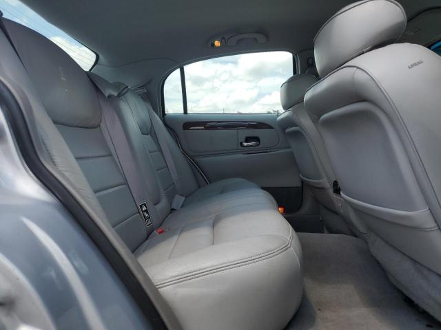 1LNHM81W21Y722870 - 2001 LINCOLN TOWN CAR EXECUTIVE Արծաթագույն լուսանկար 10