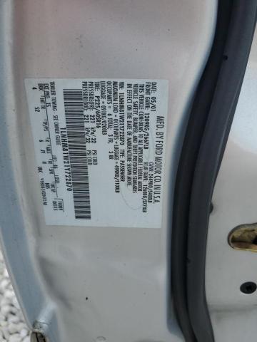 1LNHM81W21Y722870 - 2001 LINCOLN TOWN CAR EXECUTIVE Արծաթագույն լուսանկար 12