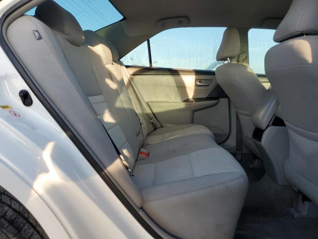 4T1BF1FK6HU691766 - 2017 TOYOTA CAMRY LE WHITE photo 10