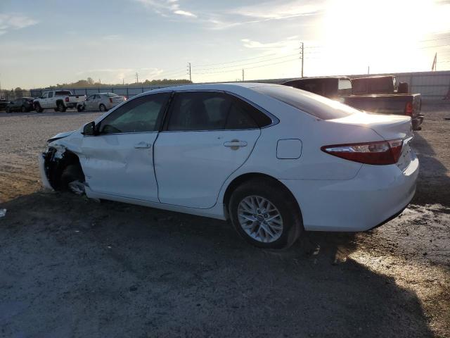 4T1BF1FK6HU691766 - 2017 TOYOTA CAMRY LE WHITE photo 2