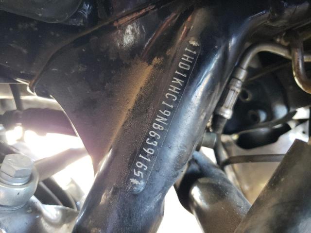 1HD1KHC19NB639165 - 2022 HARLEY-DAVIDSON FLTRX 奶油色 照片 10