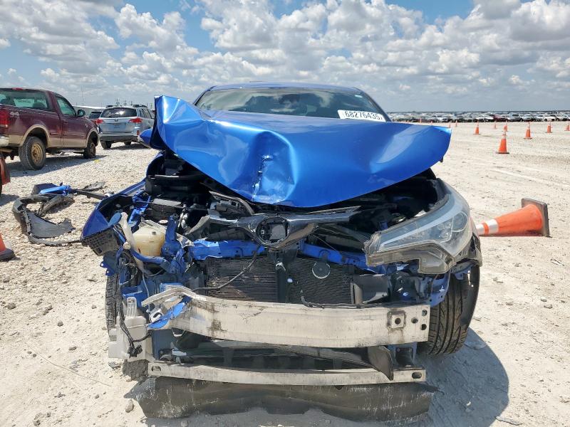 NMTKHMBX3JR015964 - 2018 TOYOTA C-HR XLE أزرق صورة 5