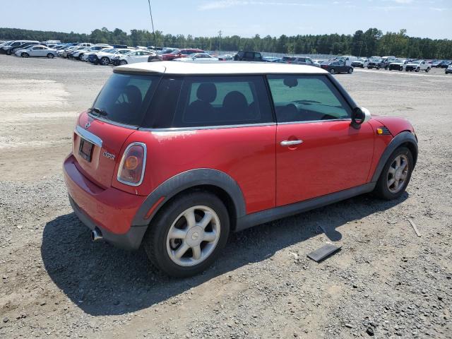 WMWMF3C58ATZ24630 - 2010 MINI COOPER RED photo 3