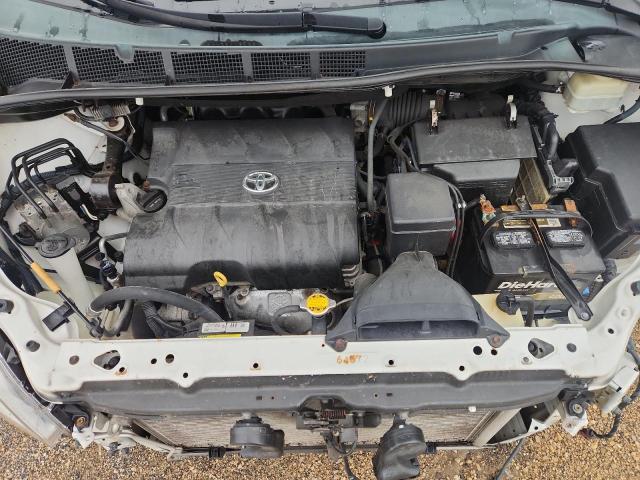 5TDDK3DC5ES093085 - 2014 TOYOTA SIENNA XLE WHITE photo 11