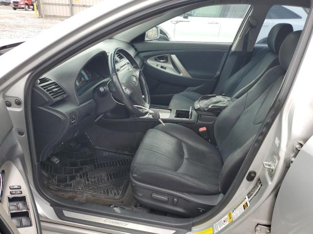 4T1BF3EK1AU068171 - 2010 TOYOTA CAMRY BASE SILVER photo 7