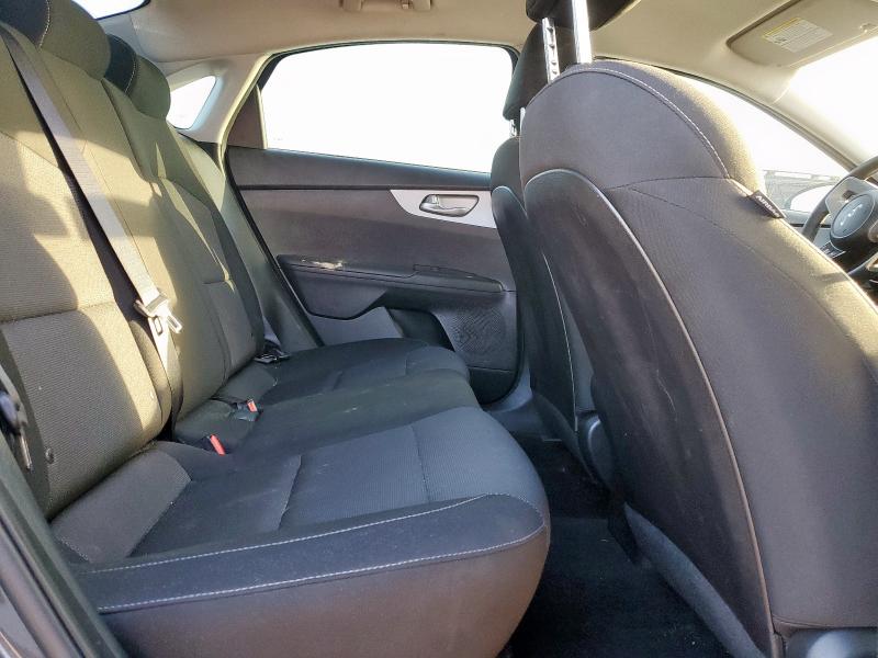 3KPF24AD7PE633786 - 2023 KIA FORTE LX CHARCOAL photo 10