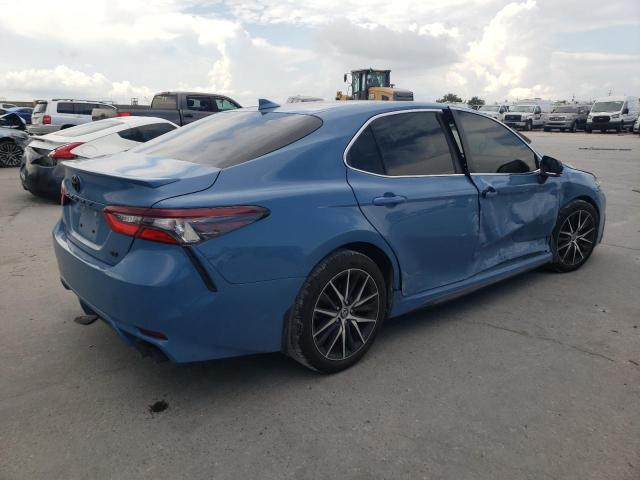 4T1G11AKXPU126320 - 2023 TOYOTA CAMRY SE NIGHT SHADE BLUE photo 3