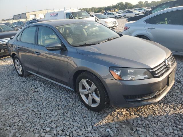 1VWBH7A37CC090475 - 2012 VOLKSWAGEN PASSAT SE GRAY photo 4