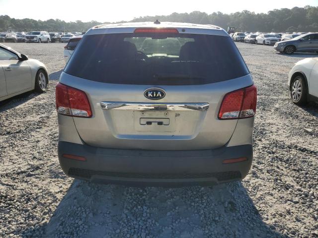 5XYKT3A1XCG292781 - 2012 KIA SORENTO BASE SILVER photo 6