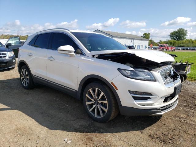 5LMTJ3DH2KUL35986 - 2019 LINCOLN MKC RESERVE WHITE photo 4