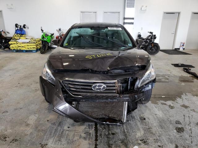 5NPE24AF6GH294642 - 2016 HYUNDAI SONATA SE BROWN photo 5