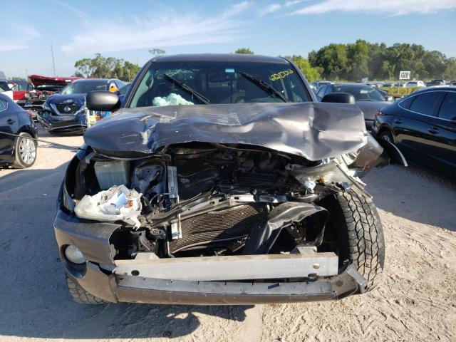 5TFJU4GN9BX006925 - 2011 TOYOTA TACOMA DOUBLE CAB PRERUNNER GRAY photo 5