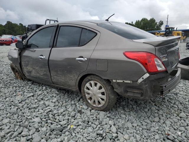 3N1CN7AP9HL849581 - 2017 NISSAN VERSA S BROWN photo 2