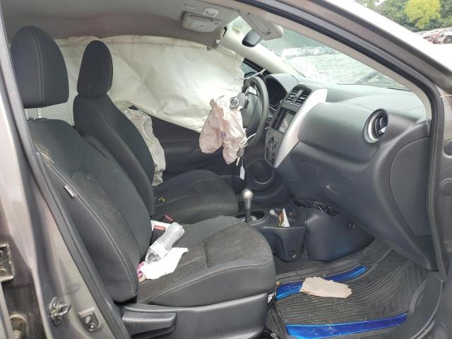 3N1CN7AP9HL849581 - 2017 NISSAN VERSA S BROWN photo 7