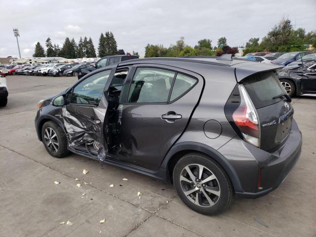 JTDKDTB39J1607385 - 2018 TOYOTA PRIUS C GRAY photo 2