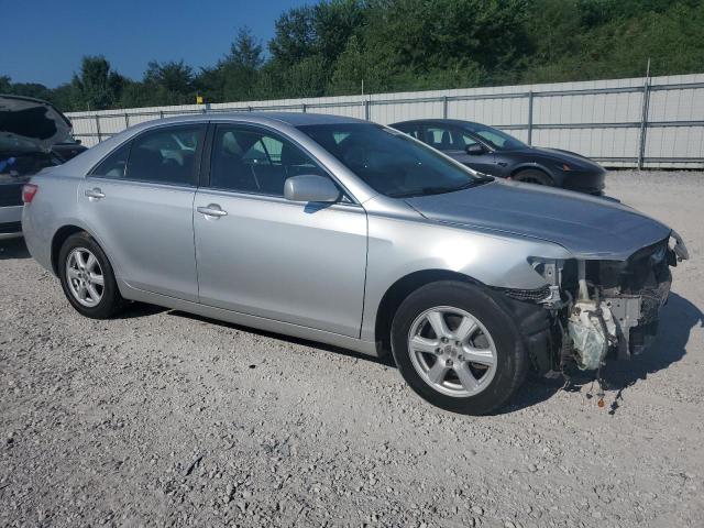 4T1BE46K29U331643 - 2009 TOYOTA CAMRY BASE SILVER photo 4