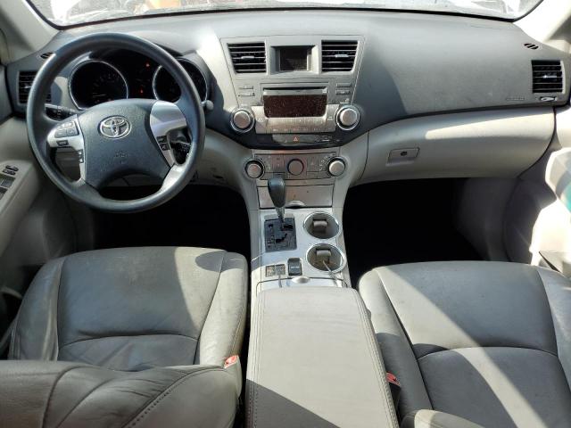 5TDZK3EH2BS046298 - 2011 TOYOTA HIGHLANDER BASE Сріблястий фото 8