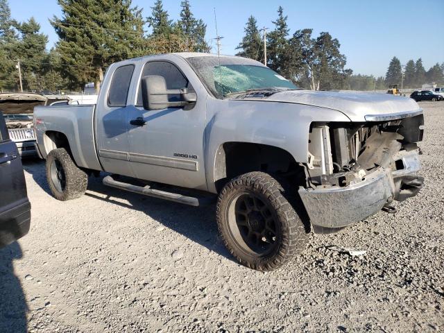 1GC2KXCG2BZ414612 - 2011 CHEVROLET SILVERADO K2500 HEAVY DUTY LT SILVER photo 4