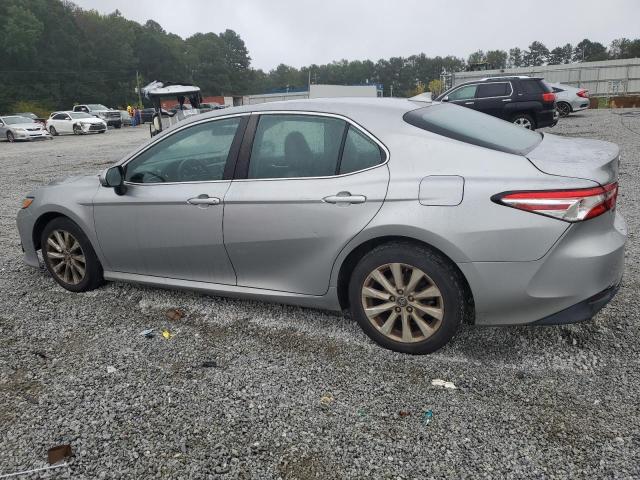 4T1B11HK8KU237487 - 2019 TOYOTA CAMRY L SILVER photo 2