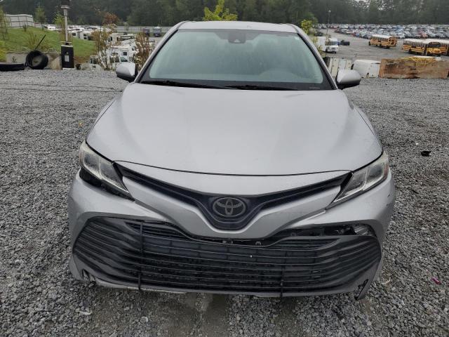 4T1B11HK8KU237487 - 2019 TOYOTA CAMRY L SILVER photo 5