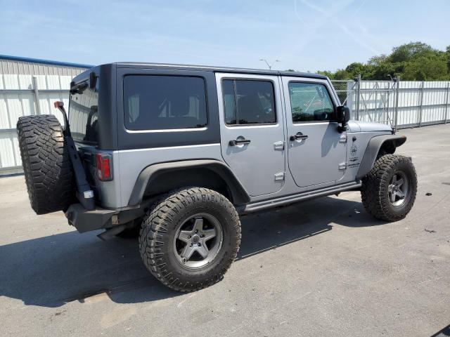 1C4BJWEG6FL560305 - 2015 JEEP WRANGLER U SAHARA SILVER photo 3