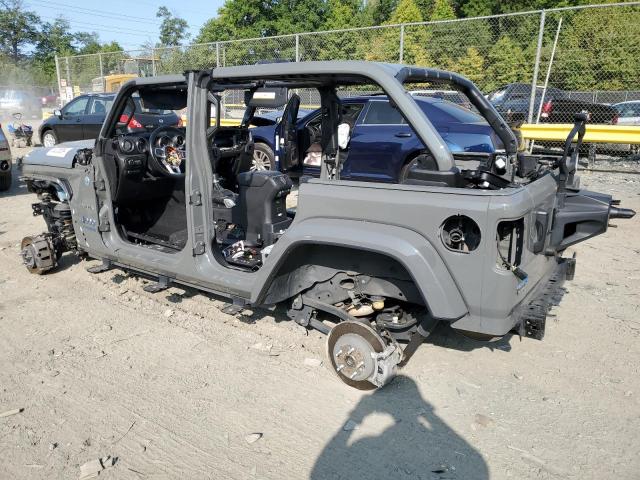 1C4JJXP61MW765581 - 2021 JEEP WRANGLER U SAHARA 4XE GRAY photo 2