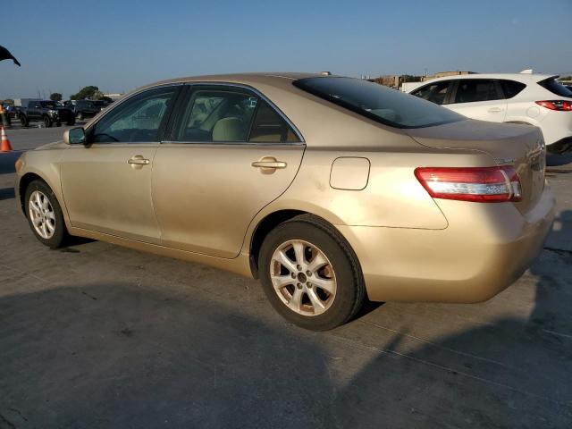 4T1BF3EK5BU195393 - 2011 TOYOTA CAMRY BASE GOLD photo 2