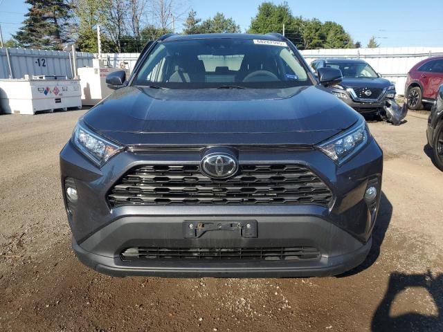 2T3R1RFV6LC099906 - 2020 TOYOTA RAV4 XLE 灰色 照片 5