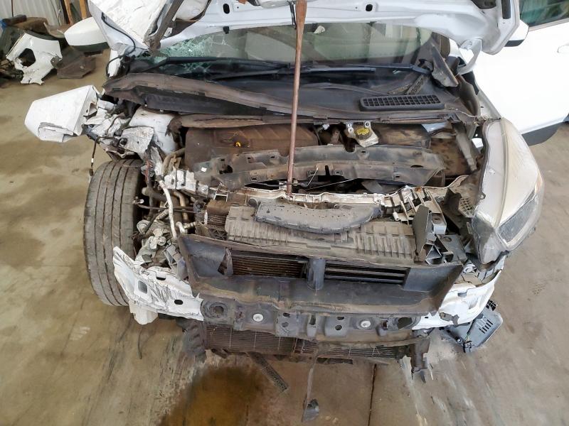 1FMCU0GD5JUD04201 - 2018 FORD ESCAPE SE 白色 照片 12