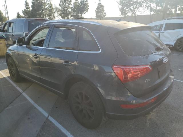 WA1KK78R09A046573 - 2009 AUDI Q5 3.2 GRAY photo 2