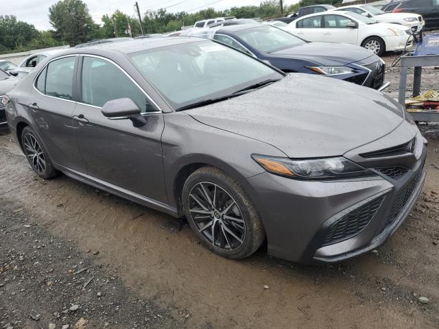 4T1G11AK6NU624463 - 2022 TOYOTA CAMRY SE GRAY photo 4