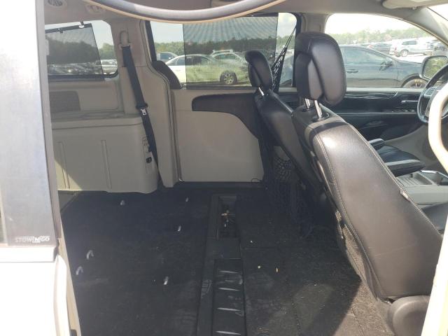 2A4RR8DG3BR775267 - 2011 CHRYSLER TOWN & COU TOURING L SILVER photo 11