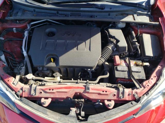 2T1BURHE5JC075348 - 2018 TOYOTA COROLLA L RED photo 11