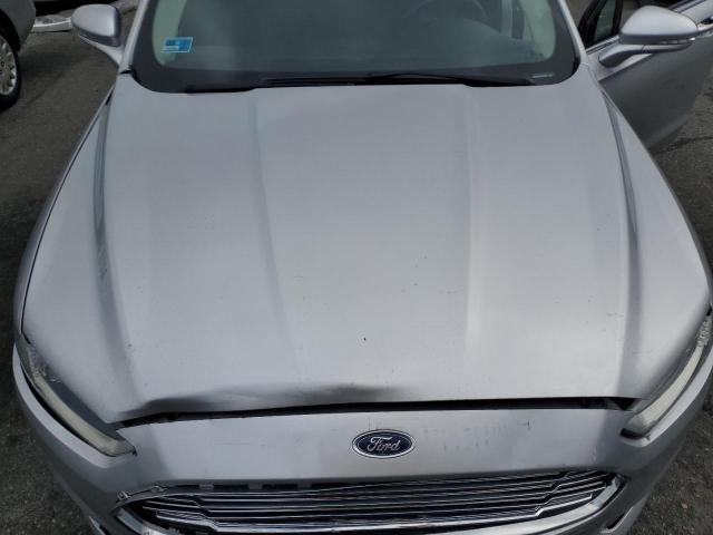 3FA6P0H75GR373087 - 2016 FORD FUSION SE SILVER photo 11