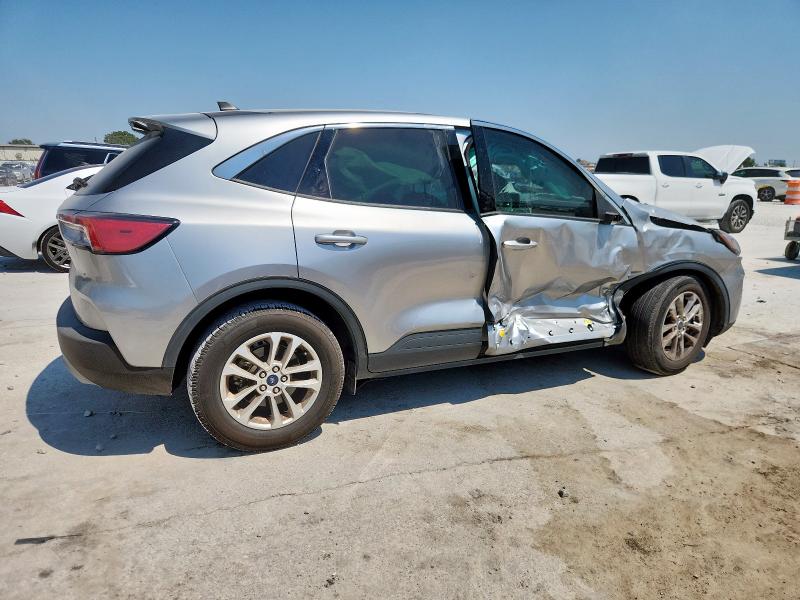 1FMCU0G6XNUA27312 - 2022 FORD ESCAPE SE SILVER photo 3